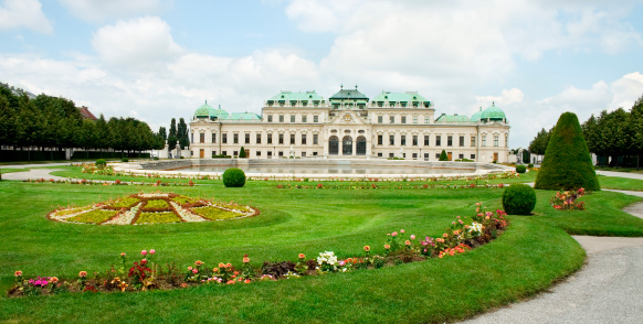 Belvedere Palace and its beautiful gardens!