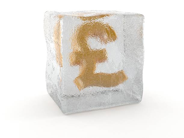 замороженные фунт - frozen currency finance ice стоковые фото и изображения