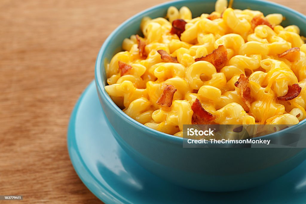 Maccheroni e formaggio con Bacon - Foto stock royalty-free di Maccheroni al formaggio