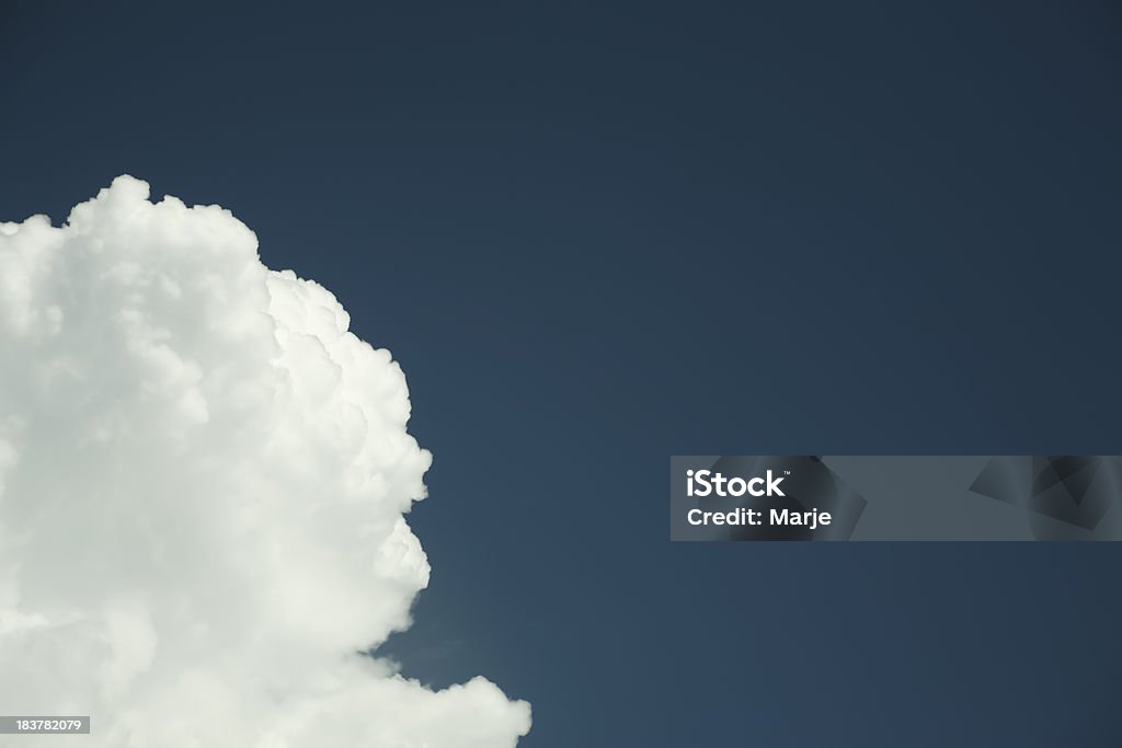 Nuvem brilhante - Royalty-free Azul Foto de stock