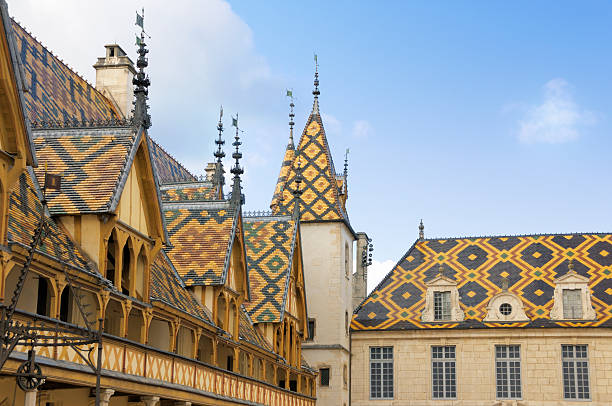 istock Hôtel-Dieu de Beaune 183782644