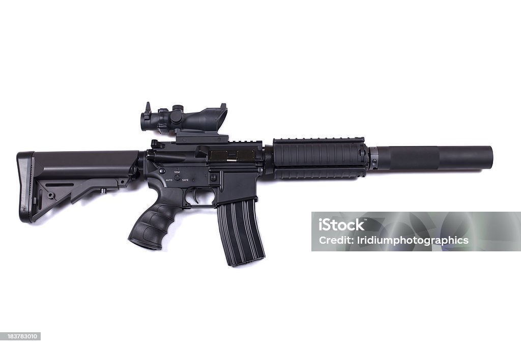 Críticas M4 atropello del rifle - Foto de stock de Arma libre de derechos