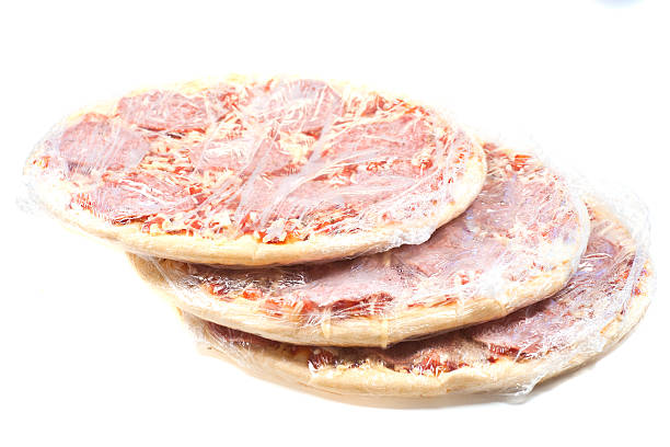 냉동상태의 피자-tiefkühlpizza - bacon isolated portion pork 뉴스 사진 이미지