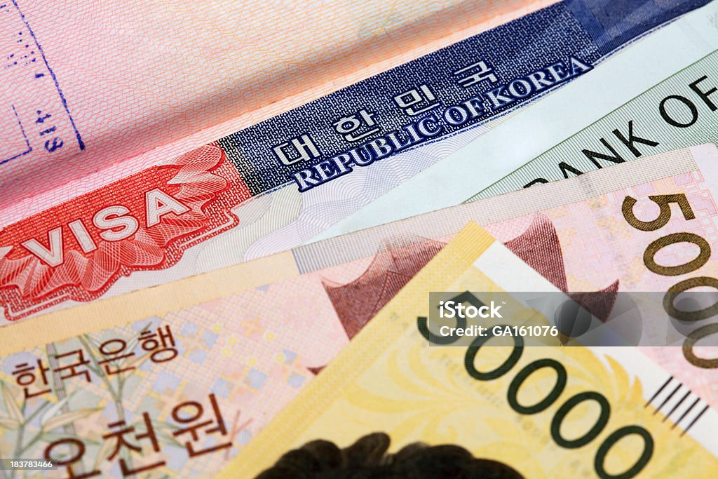 visa i Waluta Korei - Zbiór zdjęć royalty-free (Banknot)