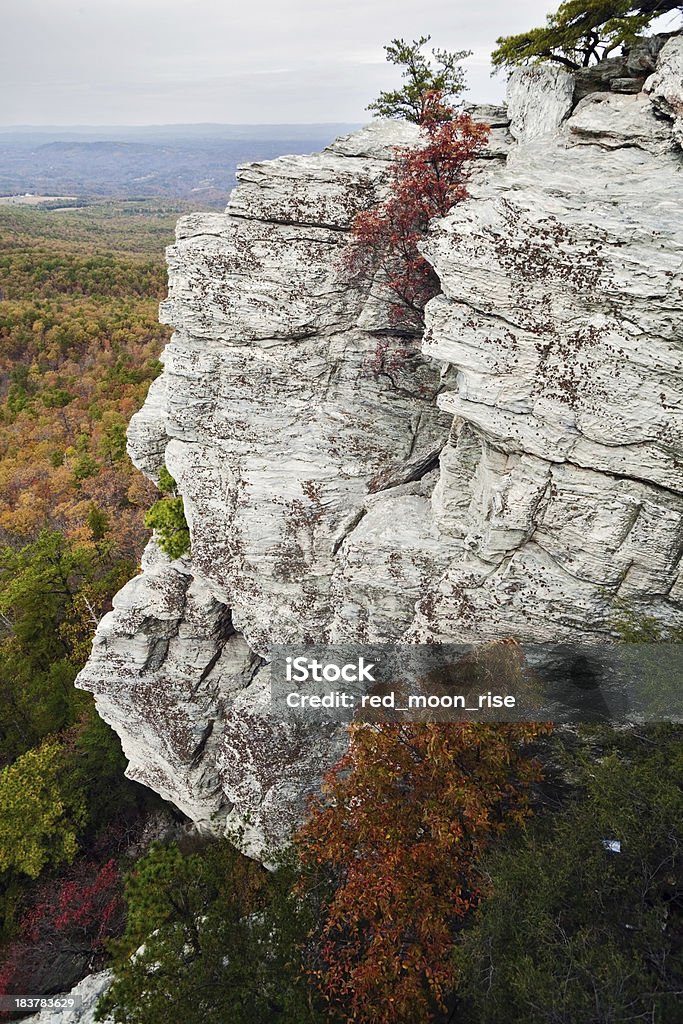 Carolina do Norte no outono pendurar Rock State Park - Foto de stock de Carolina do Norte - Estado dos EUA royalty-free