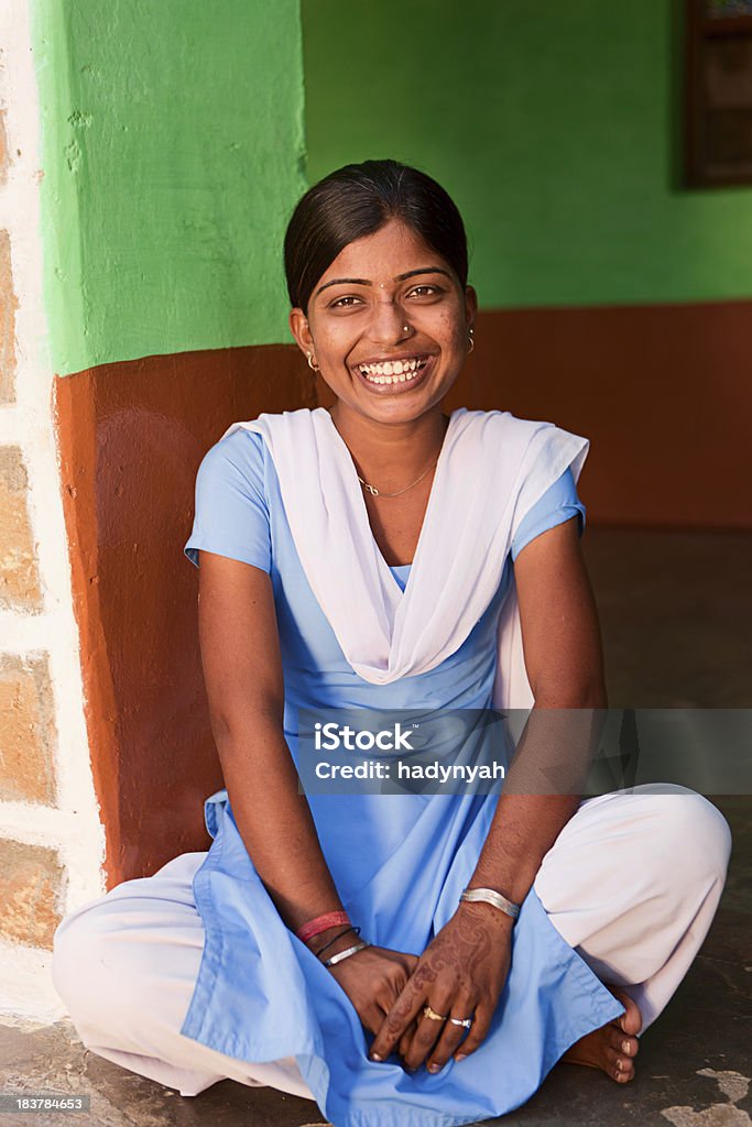 Indian niña en edad escolar - Foto de stock de Educación libre de derechos