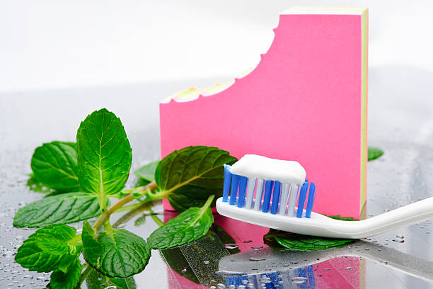 post-it und zahnbürste - toothbrush pink turquoise blue stock-fotos und bilder