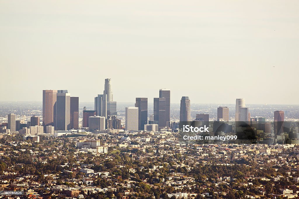 Com vista para os arranha-céus de Los Angeles - Foto de stock de Cidade de Los Angeles royalty-free