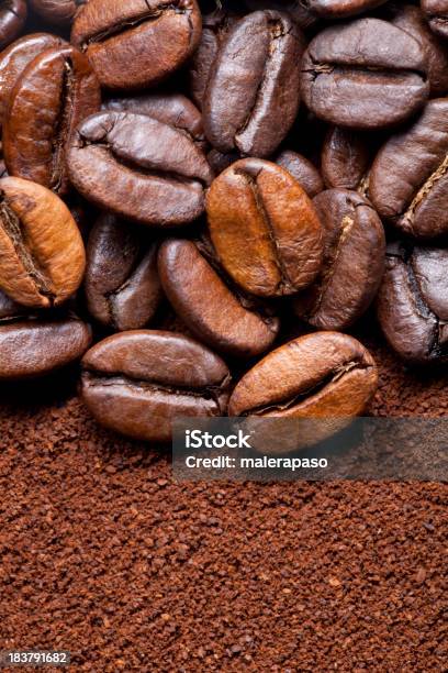 Granos De Café Foto de stock y más banco de imágenes de Abstracto - Abstracto, Alimentos deshidratados, Asado - Alimento cocinado