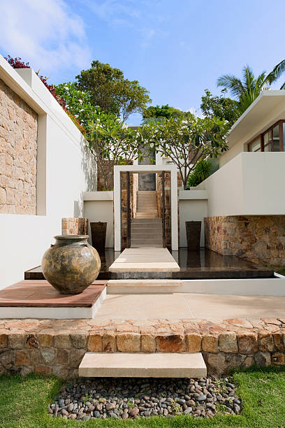 istock Villa In The Tropics 183792959