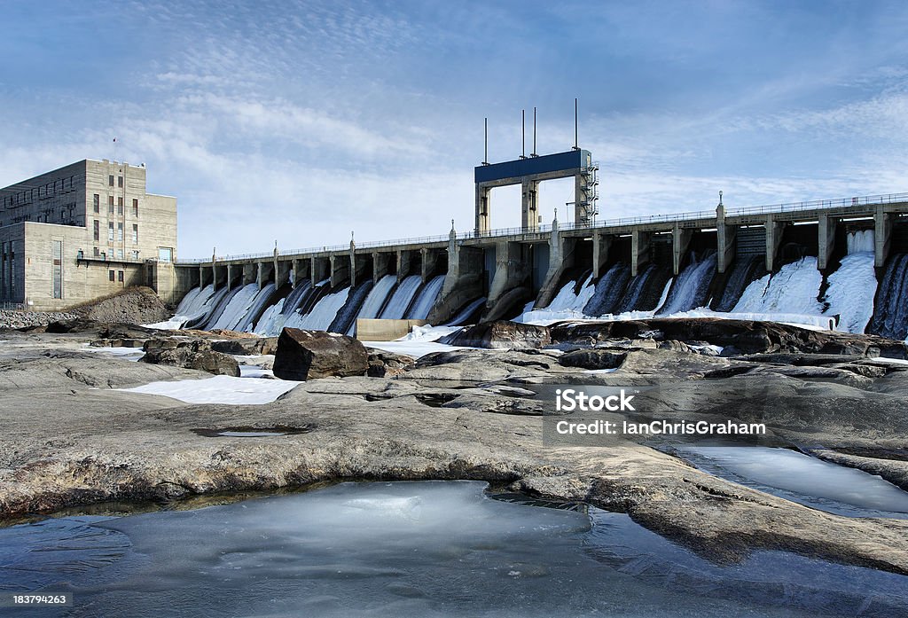 Hidrelétrica Dam - Foto de stock de Canadá royalty-free