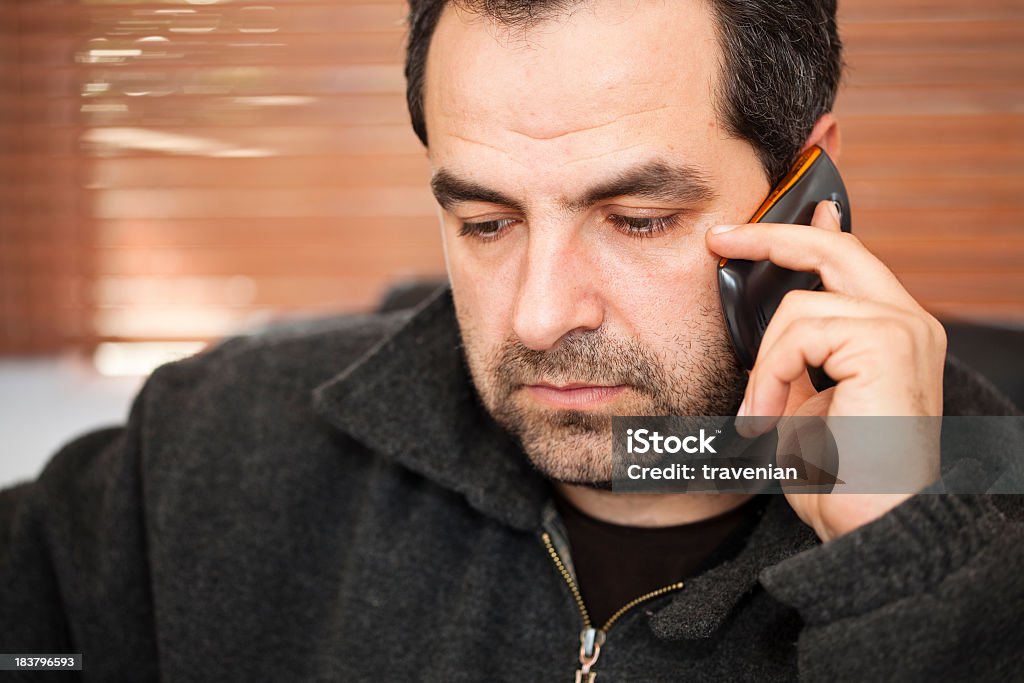 Auf dem Mobiltelefon - Lizenzfrei Am Telefon Stock-Foto