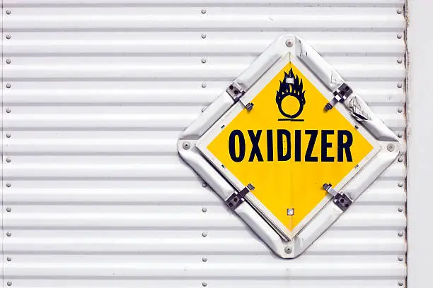 Photo of Semi Trailer Oxidizer Warning Placard