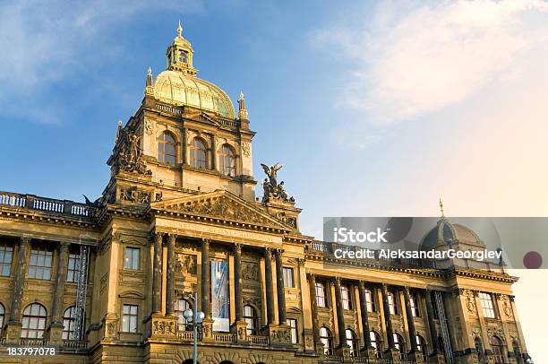 National Museum In Prag Tschechische Republik Stockfoto und mehr Bilder von Prag - Prag, Museum, Größere Sehenswürdigkeit