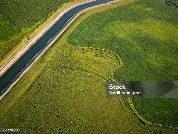 Foto de Canal Agrícola e mais fotos de stock de Abstrato - Abstrato, Agricultura, Campo