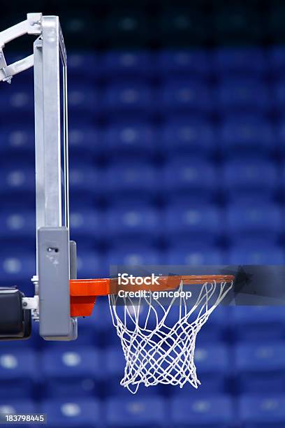 Basketballkorb Blue Für Vertikale Stockfoto und mehr Bilder von Basketball - Basketball, Basketball-Backboard, Basketballkorb