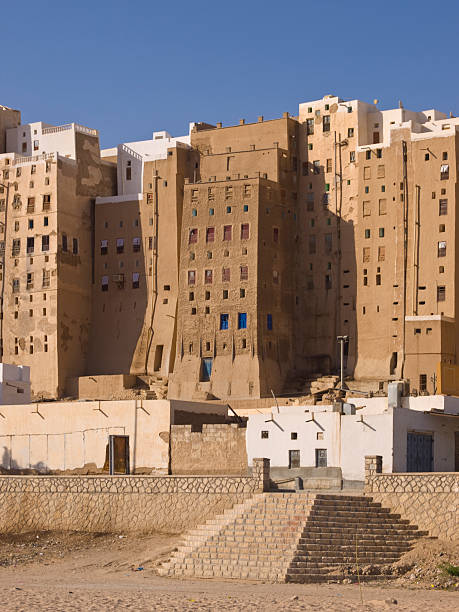 istock Old skyscrapers in downtown Hadramaut 183799158
