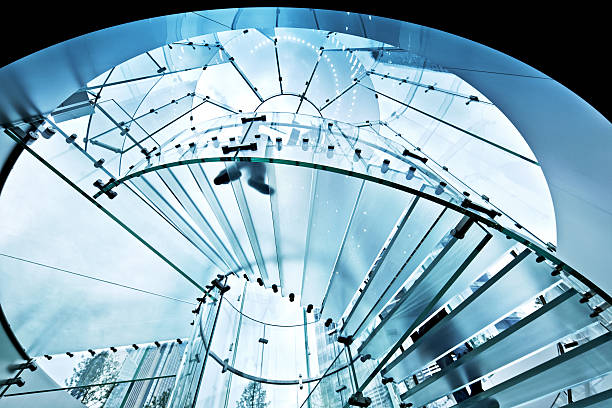 escalera de cristal moderna - lobby businessman office building built structure fotografías e imágenes de stock