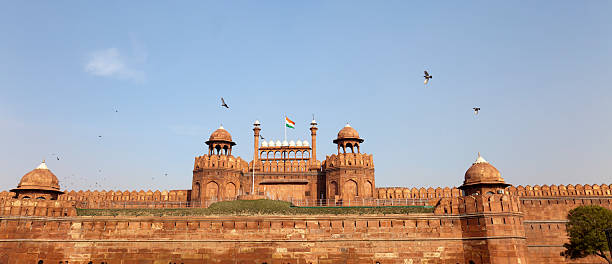 istock Red Fort in New Delhi 183800024