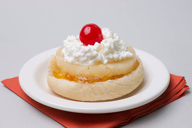 istock English Muffin with Cottage Cheese and Pineapple 183800055