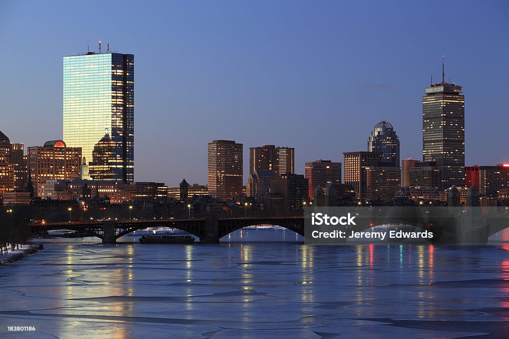 Panorama de Boston de l'autre côté de la rivière Charles - Photo de Boston - Massachusetts libre de droits