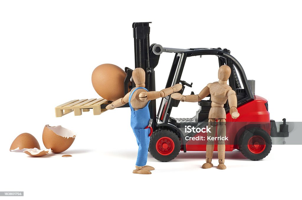 Daños con Carretillas de transporte-madera s mannequin en el trabajo - Foto de stock de Infortunio libre de derechos