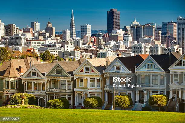 Widok Na Panoramę San Francisco Wiersz - zdjęcia stockowe i więcej obrazów Dom - Budowla mieszkaniowa - Dom - Budowla mieszkaniowa, San Francisco - Stan Kalifornia, Architektura