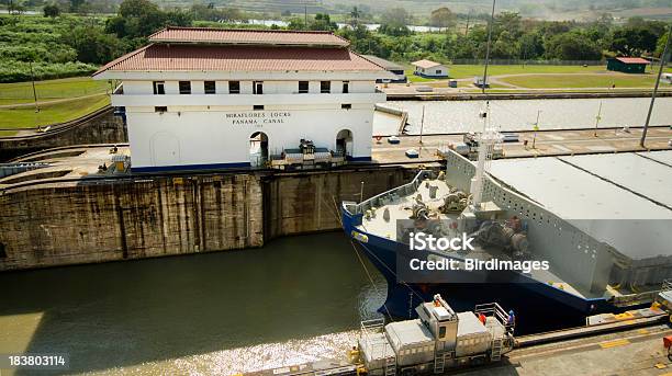 Foto de Canal De Panamámiraflores Locks e mais fotos de stock de América Central - América Central, Cabo de Aço, Canal