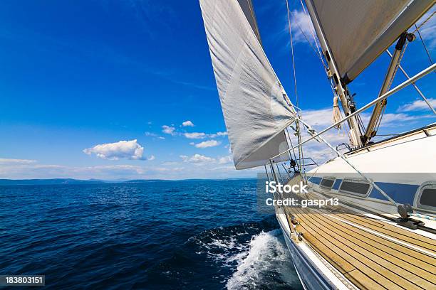Segeln Stockfoto und mehr Bilder von Segelschiff - Segelschiff, Segeln, Segeljacht
