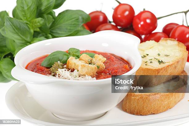 Gazpacho Stockfoto und mehr Bilder von Andalusien - Andalusien, Gazpacho, Baguette