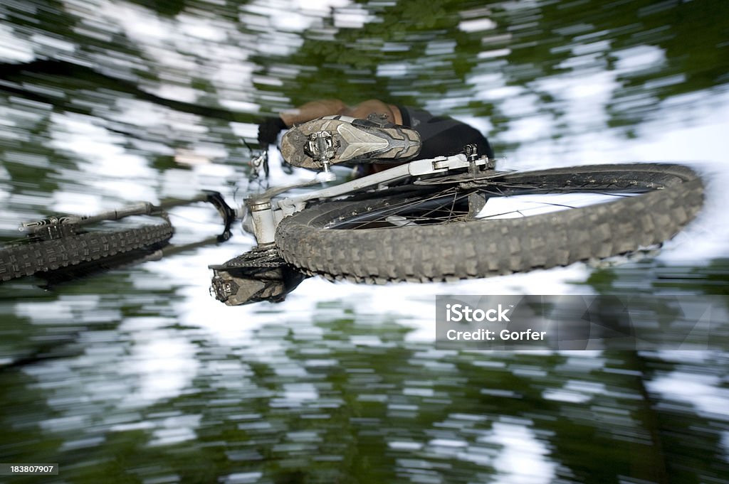 cool Salto de Bicicleta de Montanha - Royalty-free Alpes Europeus Foto de stock