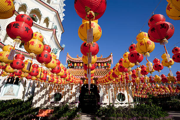 istock kek lok si chinese new year lantern 183809556