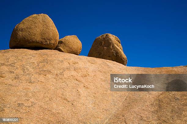 Balancing Rocks Stockfoto und mehr Bilder von Afrika - Afrika, Berg, Berg Spitzkoppe