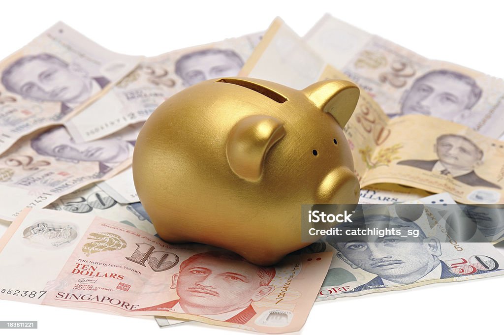 Piggy bank e dinheiro - Foto de stock de Moeda Cingapuriana - Todas Moedas Asiaticas royalty-free