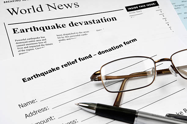 istock Earthquake Disaster news with Relief Donation Form - II 183813000