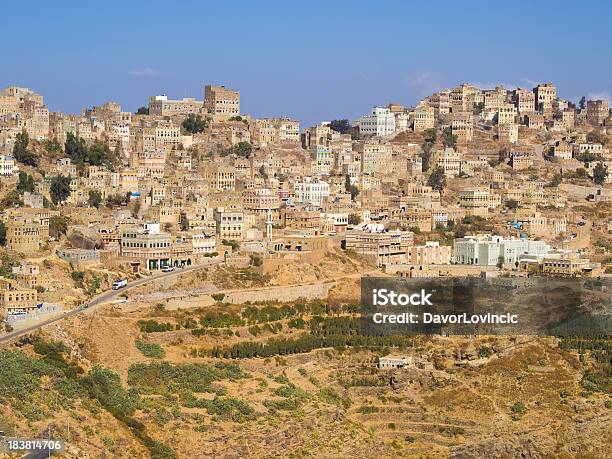 Foto de Vila De Jabal Bura Em Bajil e mais fotos de stock de Café - Colheita - Café - Colheita, Iêmen, Agricultura