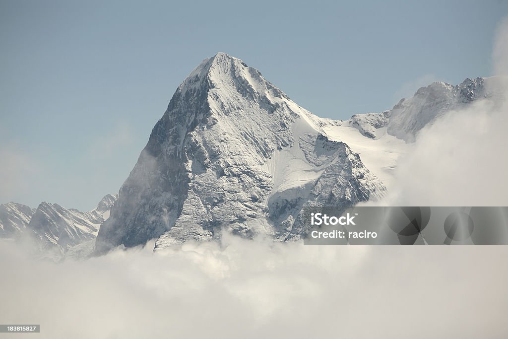 El Eiger, north face en la sombra, Suiza - Foto de stock de Eiger libre de derechos