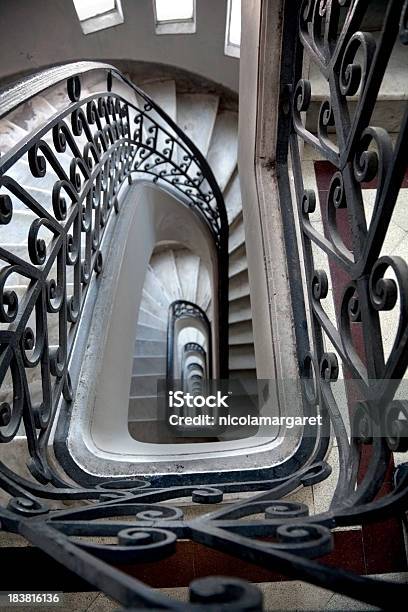 Art Nouveau Escadaria Em Buenos Aires - Fotografias de stock e mais imagens de Art Nouveau - Art Nouveau, Buenos Aires, Escadaria