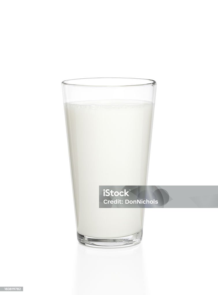 Vaso de leche aislado - Foto de stock de Leche libre de derechos