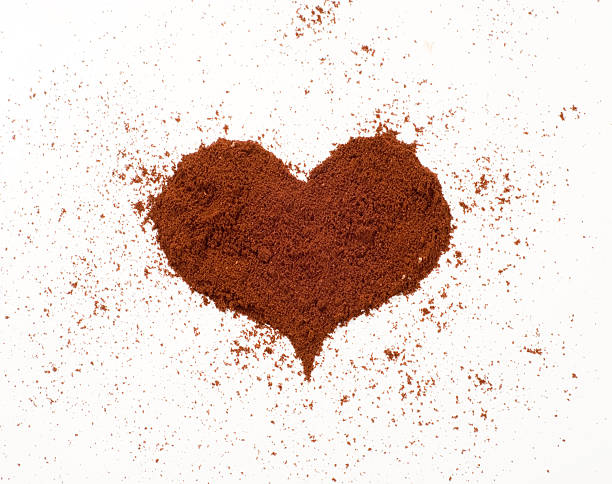 istock Heart made of ground coffee 183822006