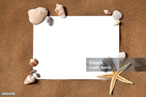 Foto de Conceito De Férias e mais fotos de stock de Praia - Praia, Papel, Moldura de Quadro - Composição