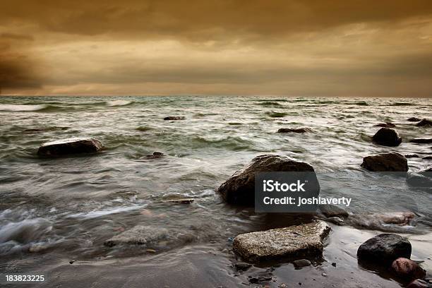 Lago Ontario Paisaje Marino Foto de stock y más banco de imágenes de Agua - Agua, América del norte, Anochecer