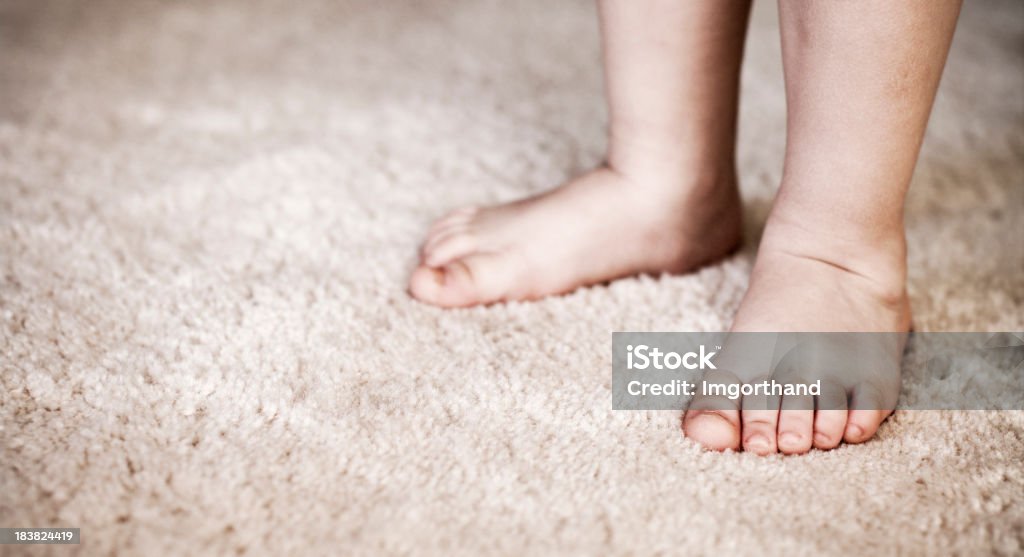 Little cuadrados con alfombra - Foto de stock de 12-17 meses libre de derechos