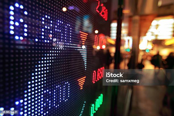 Фондовый Рынок Диаграммы — стоковые фотографии и другие картинки Промышленный индекс Dow Jones - Промышленный индекс Dow Jones, Перемена, Валюта