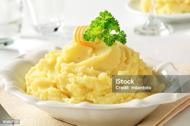 Kartoffelpüree Stockfoto und mehr Bilder von Beilage - Beilage, Butter, Fotografie