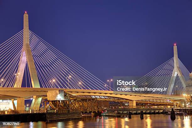 Zakim Bunker Hillbrücke Stockfoto und mehr Bilder von Boston - Boston, Brücke, Leonard P. Zakim Bunker Hill-Brücke