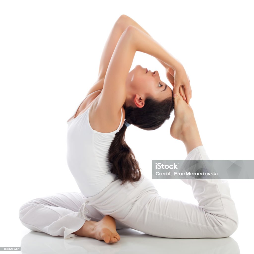 Jovem mulher exercício yoga - Royalty-free Adulto Foto de stock