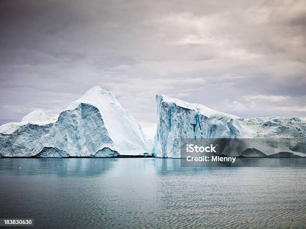 Arctic Icebergs Polo Norte Hielo Fiordo De Ilulissat Foto de stock y más banco de imágenes de Agua