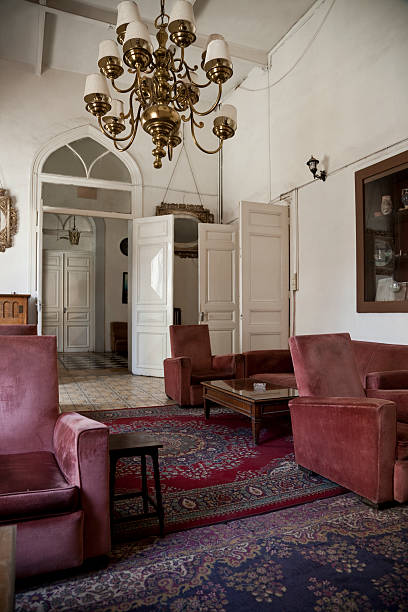 istock Old Furniture 183830923