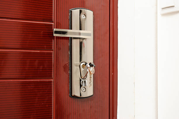 red door détail - door nobody macro close up photos et images de collection